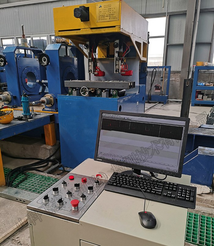 方管超聲探傷機.jpg 方管超聲探傷機.jpg